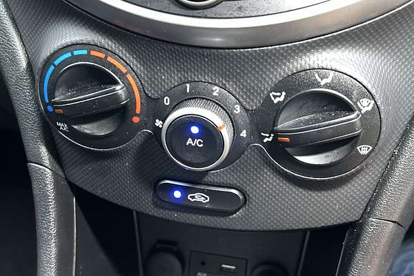 2017 Hyundai Accent Sport RB6