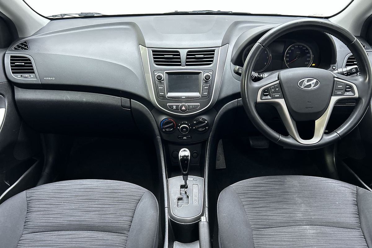 2017 Hyundai Accent Sport RB6