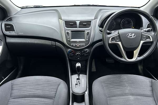 2017 Hyundai Accent Sport RB6