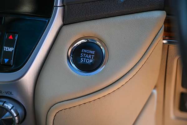 2016 Toyota Landcruiser Sahara VDJ200R