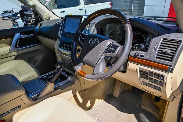 2016 Toyota Landcruiser Sahara VDJ200R