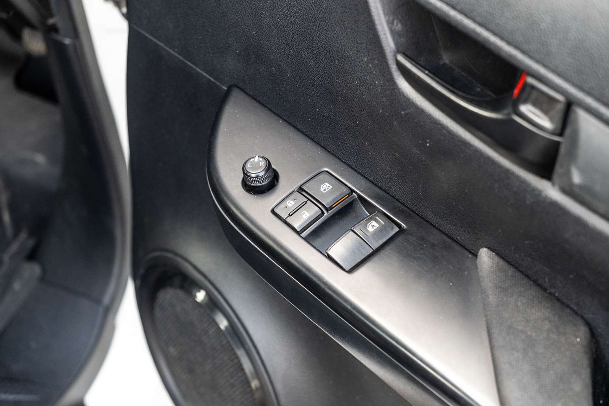 2020 Toyota Hilux Workmate TGN121R Rear Wheel Drive