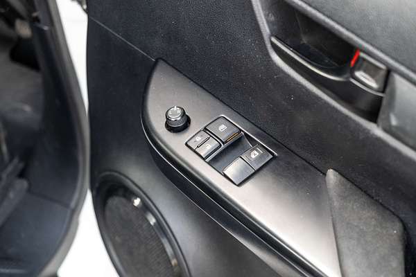 2020 Toyota Hilux Workmate TGN121R Rear Wheel Drive