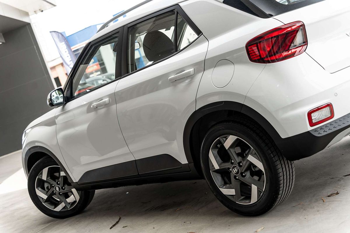 2024 Hyundai Venue Active QX.V5