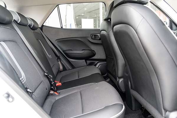 2024 Hyundai Venue Active QX.V5