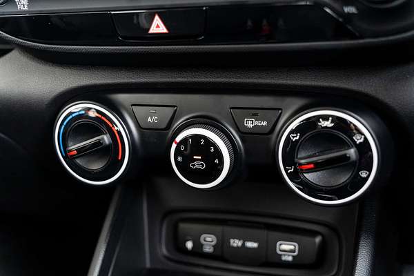 2024 Hyundai Venue Active QX.V5