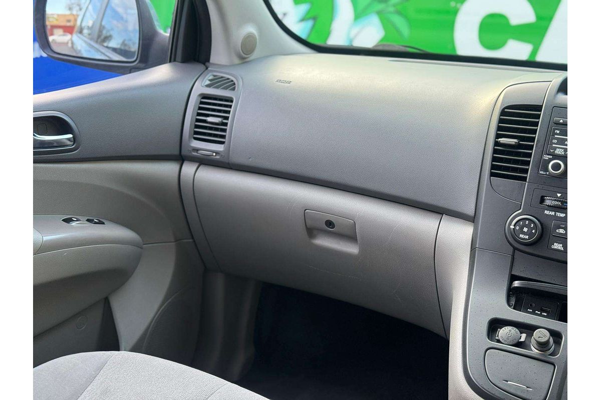 2009 Kia Grand Carnival EXE VQ