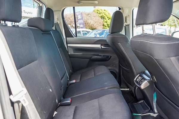 2022 Toyota Hilux SR5 GUN126R 4X4