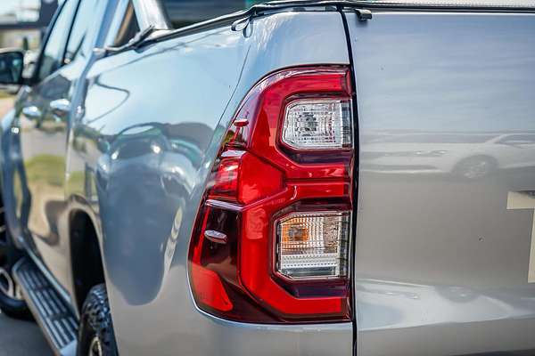 2022 Toyota Hilux SR5 GUN126R 4X4