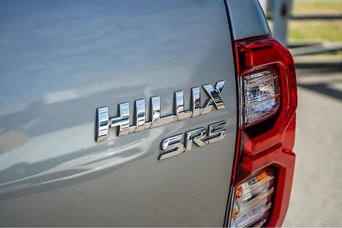 2022 Toyota Hilux SR5 GUN126R 4X4