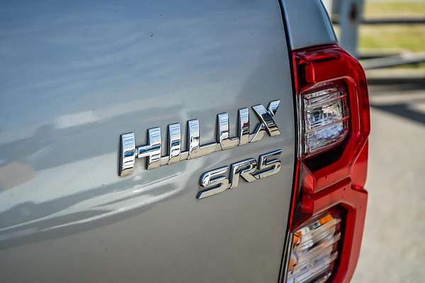 2022 Toyota Hilux SR5 GUN126R 4X4