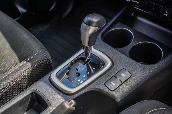 2022 Toyota Hilux SR5 GUN126R 4X4