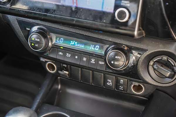 2022 Toyota Hilux SR5 GUN126R 4X4
