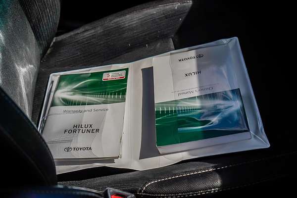 2020 Toyota Hilux SR5 GUN126R 4X4