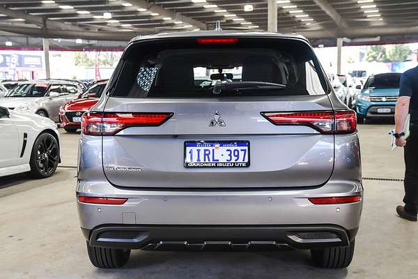 2022 Mitsubishi Outlander ES ZM