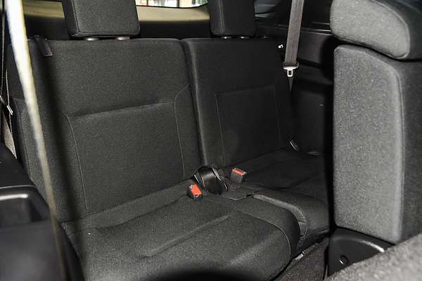 2022 Mitsubishi Outlander ES ZM