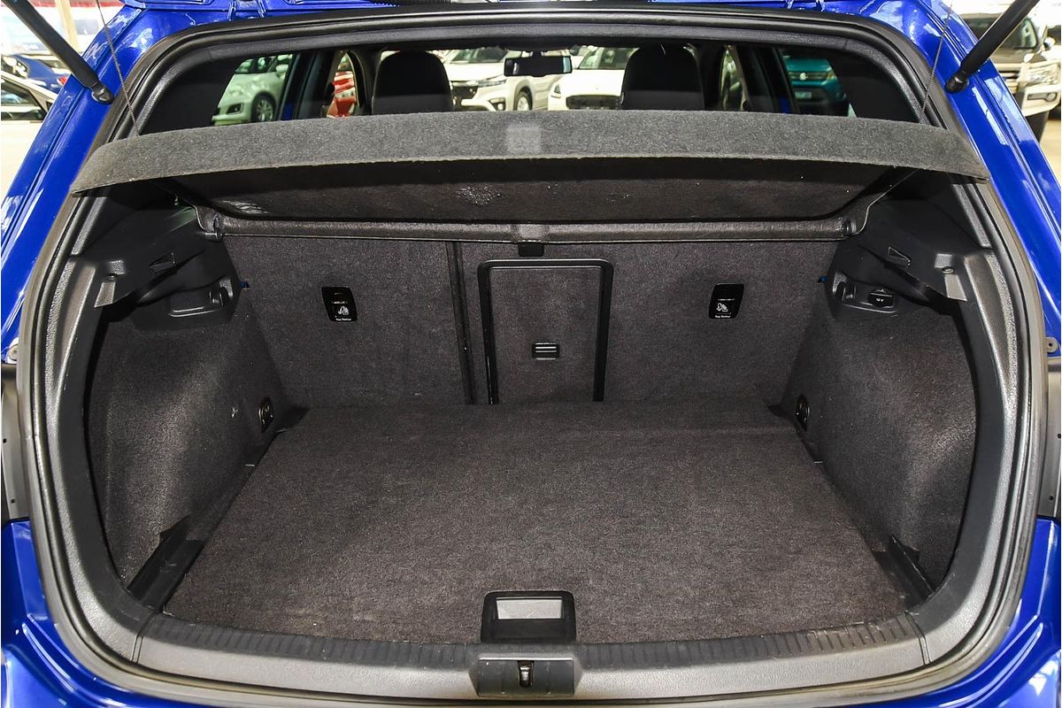 2015 Volkswagen Golf R 7