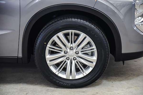 2022 Mitsubishi Outlander ES ZM