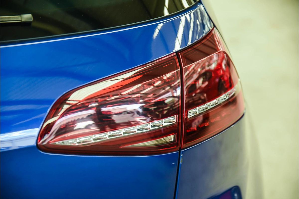 2015 Volkswagen Golf R 7