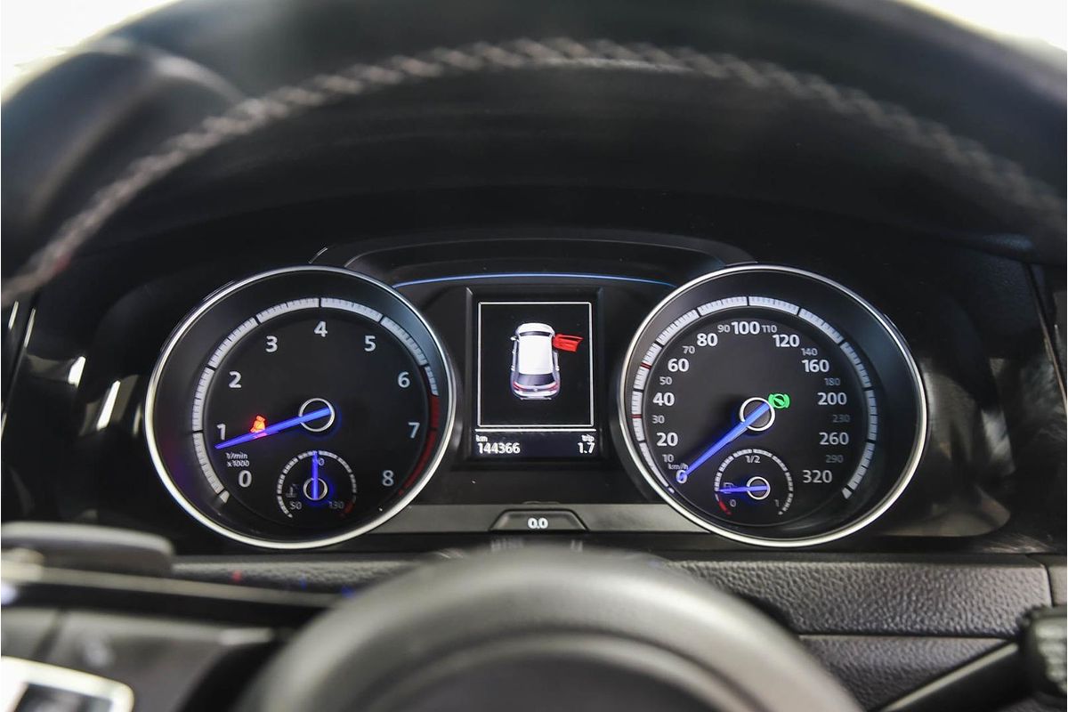 2015 Volkswagen Golf R 7