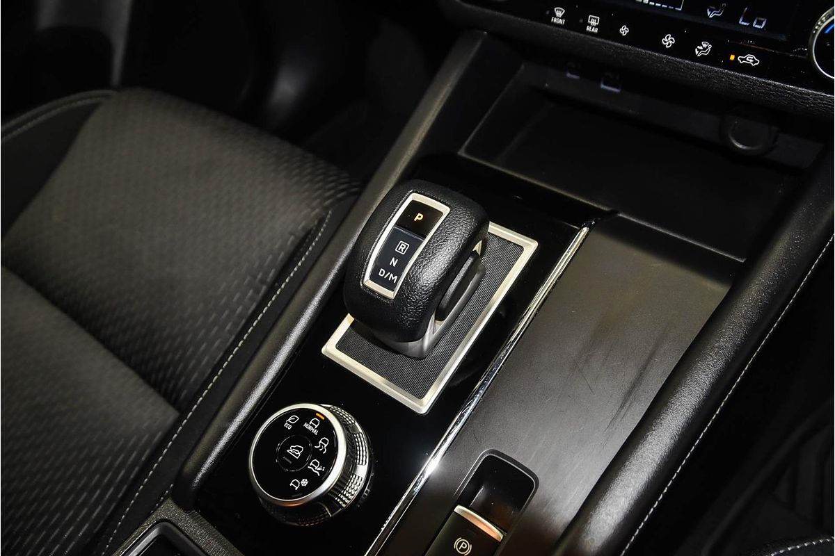 2022 Mitsubishi Outlander ES ZM