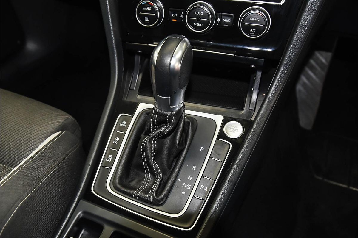 2015 Volkswagen Golf R 7