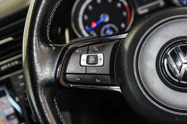 2015 Volkswagen Golf R 7