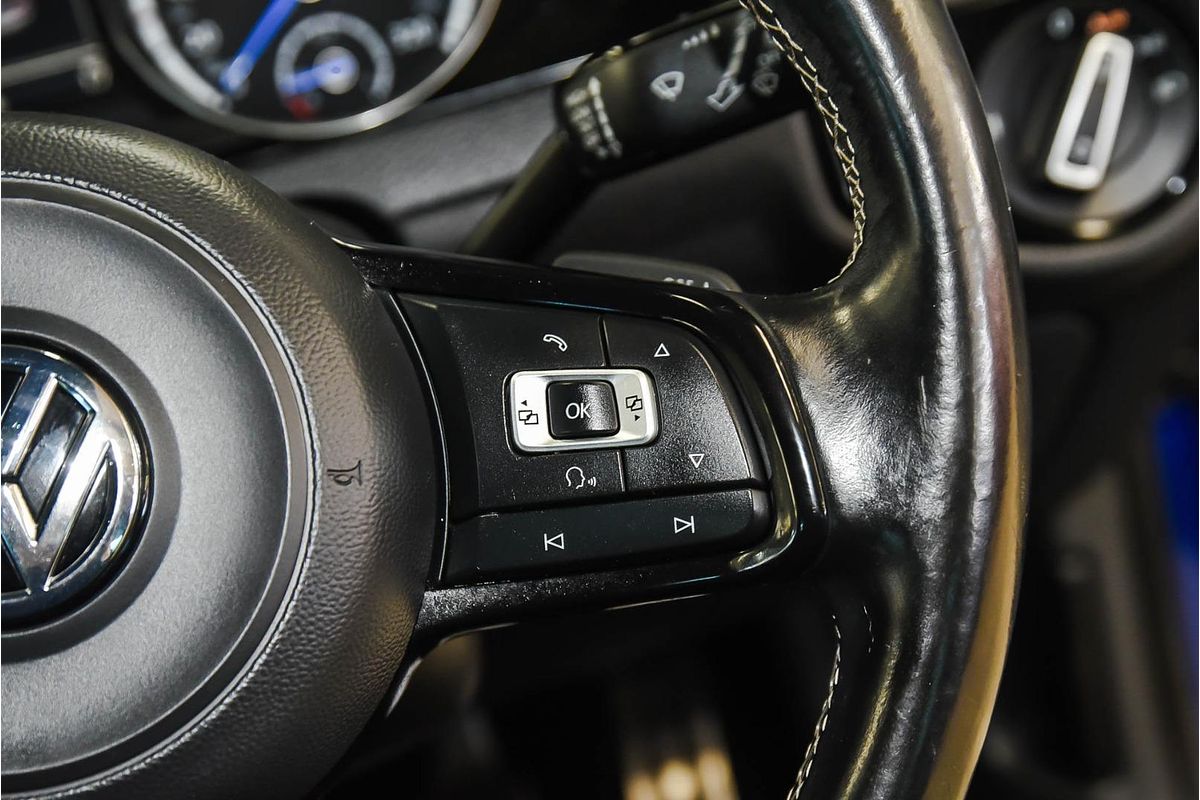 2015 Volkswagen Golf R 7