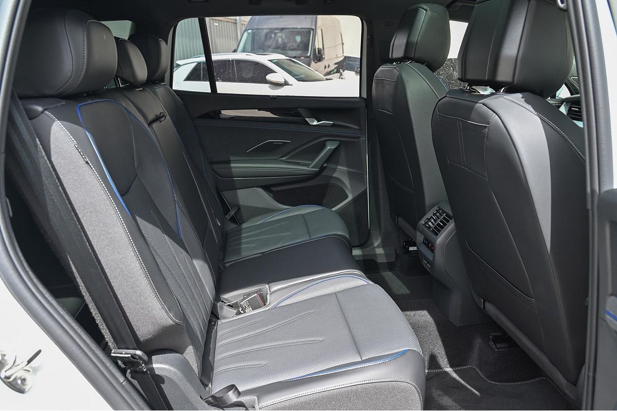 2025 Volkswagen Tayron 195TSI R-Line R4