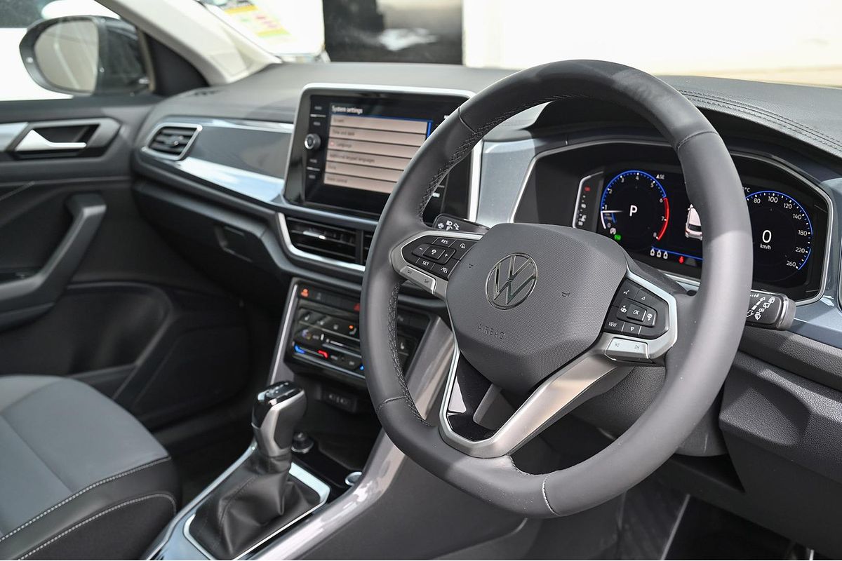 2025 Volkswagen T-Roc 110TSI Style D11