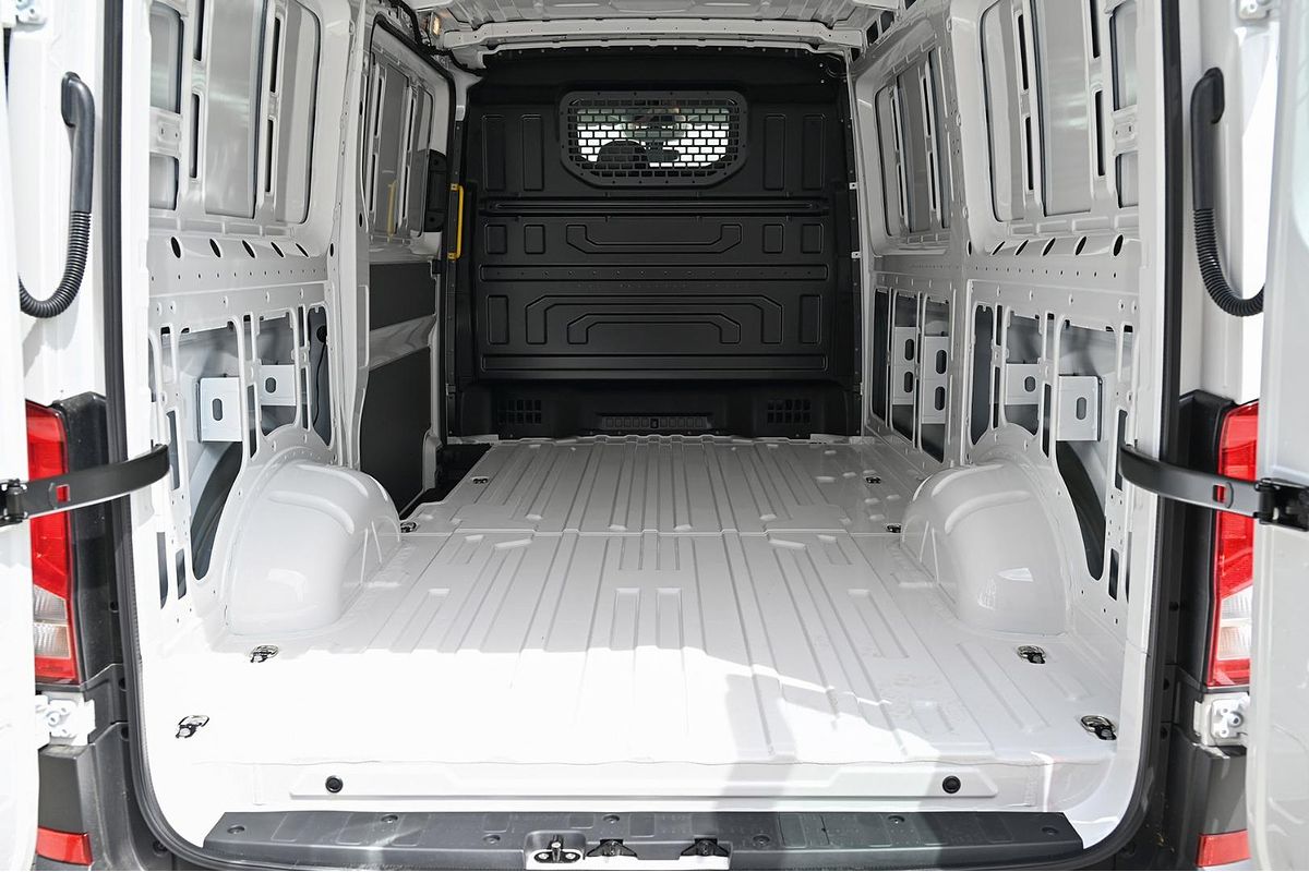 2025 Volkswagen Crafter 35 TDI410 SY1 MWB