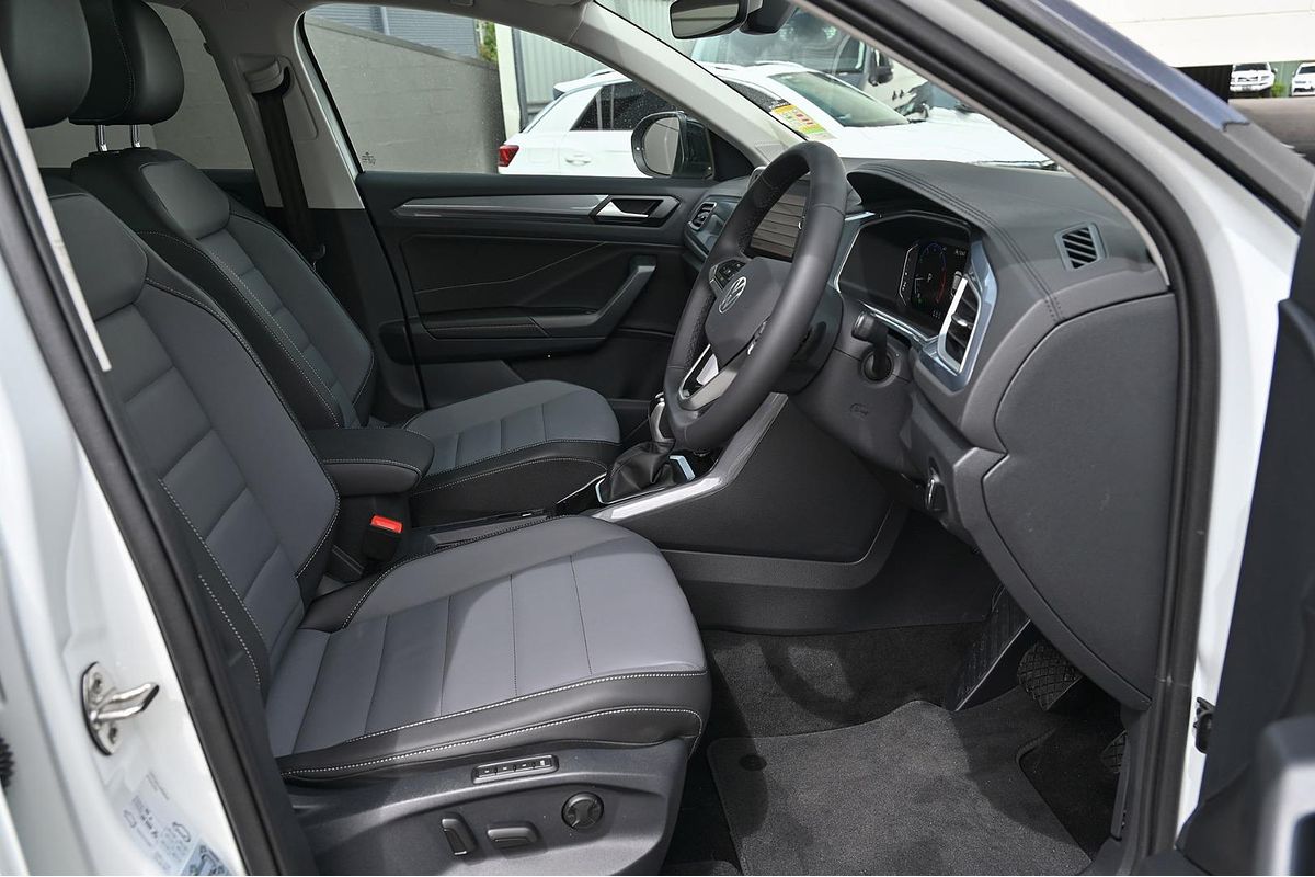 2025 Volkswagen T-Roc 110TSI Style D11