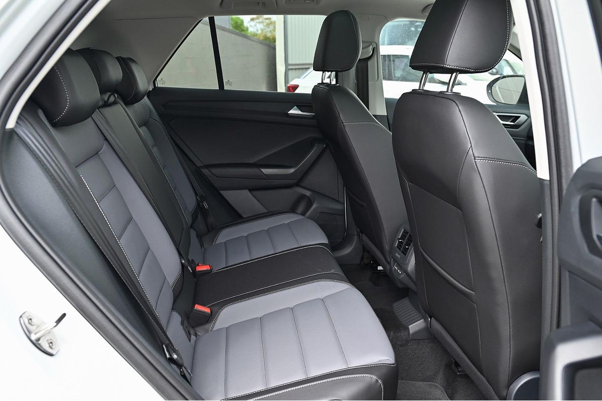 2025 Volkswagen T-Roc 110TSI Style D11