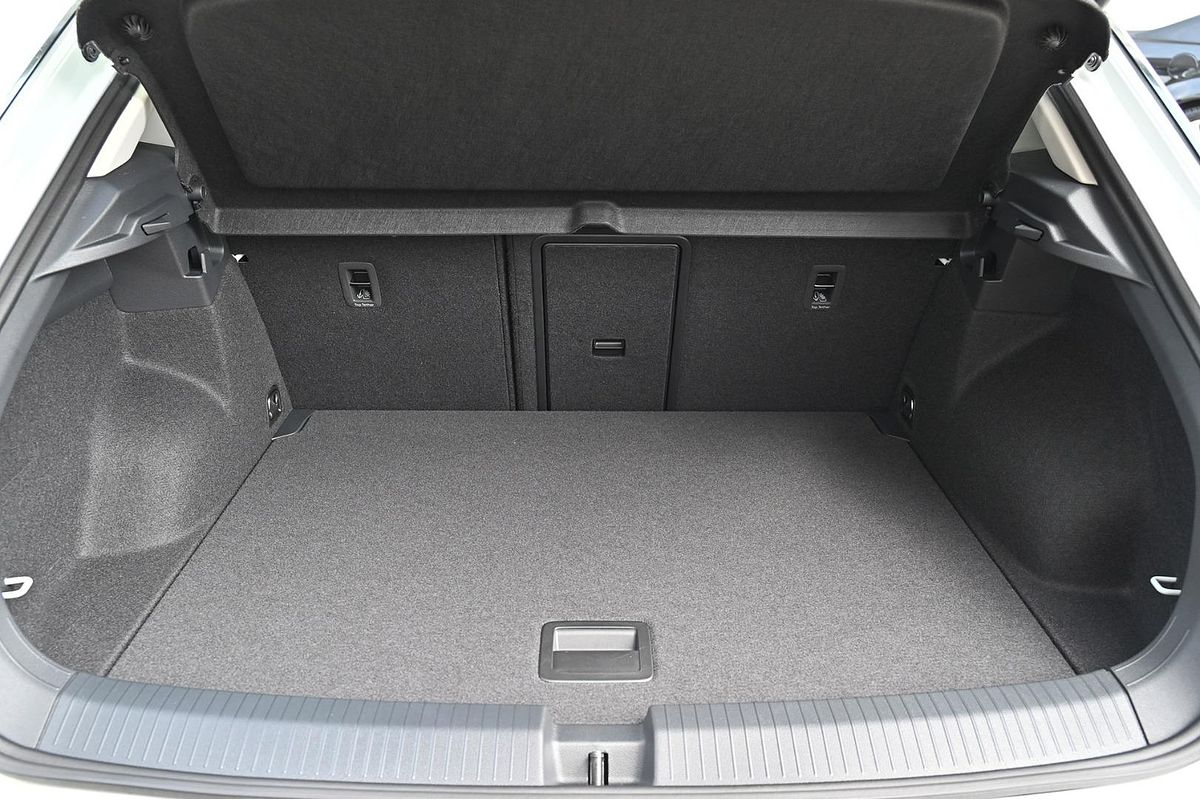 2025 Volkswagen T-Roc 110TSI Style D11