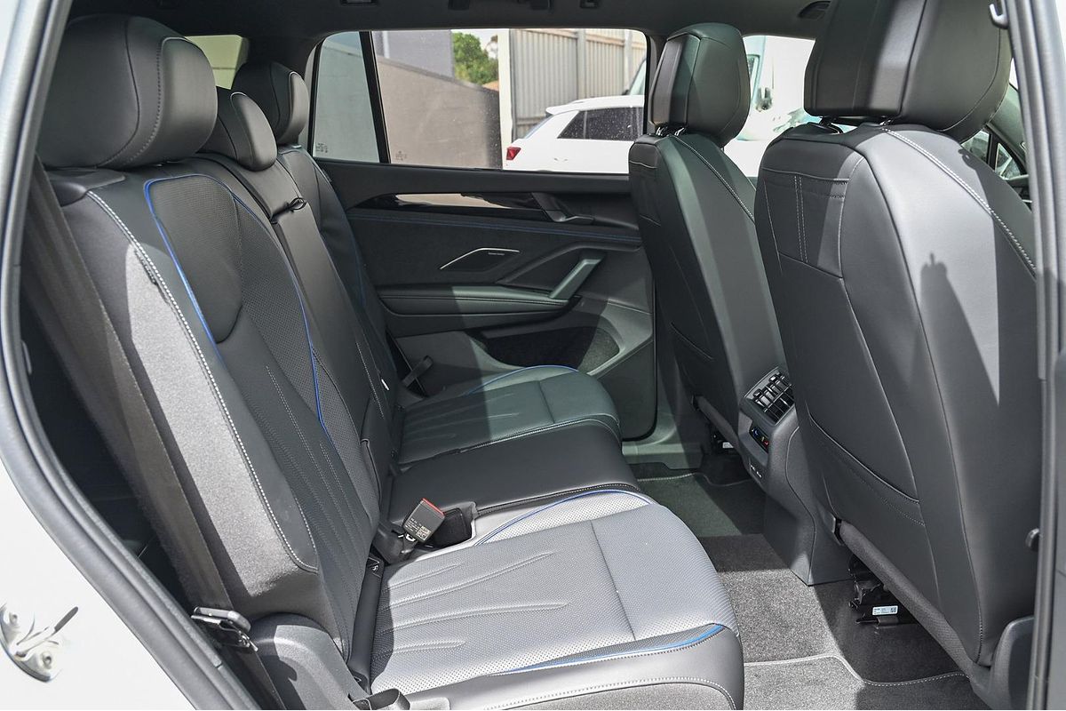2025 Volkswagen Tayron 195TSI R-Line R4