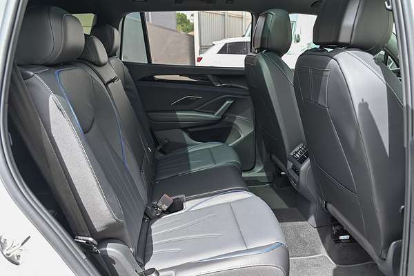 2025 Volkswagen Tayron 195TSI R-Line R4
