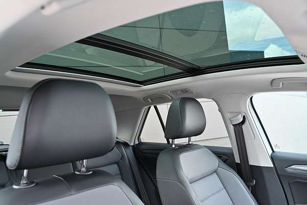 2025 Volkswagen T-Roc 110TSI Style D11