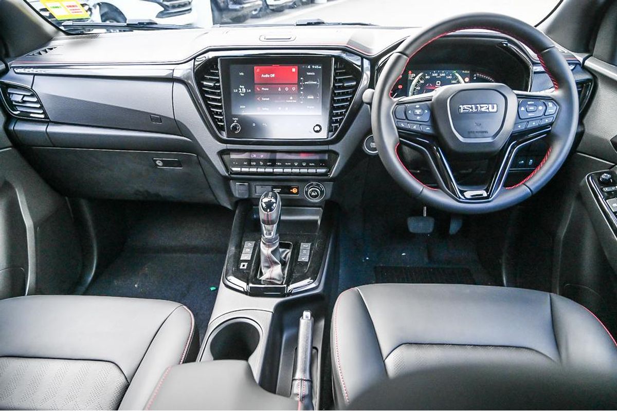 2025 Isuzu D-MAX X-TERRAIN 4X4