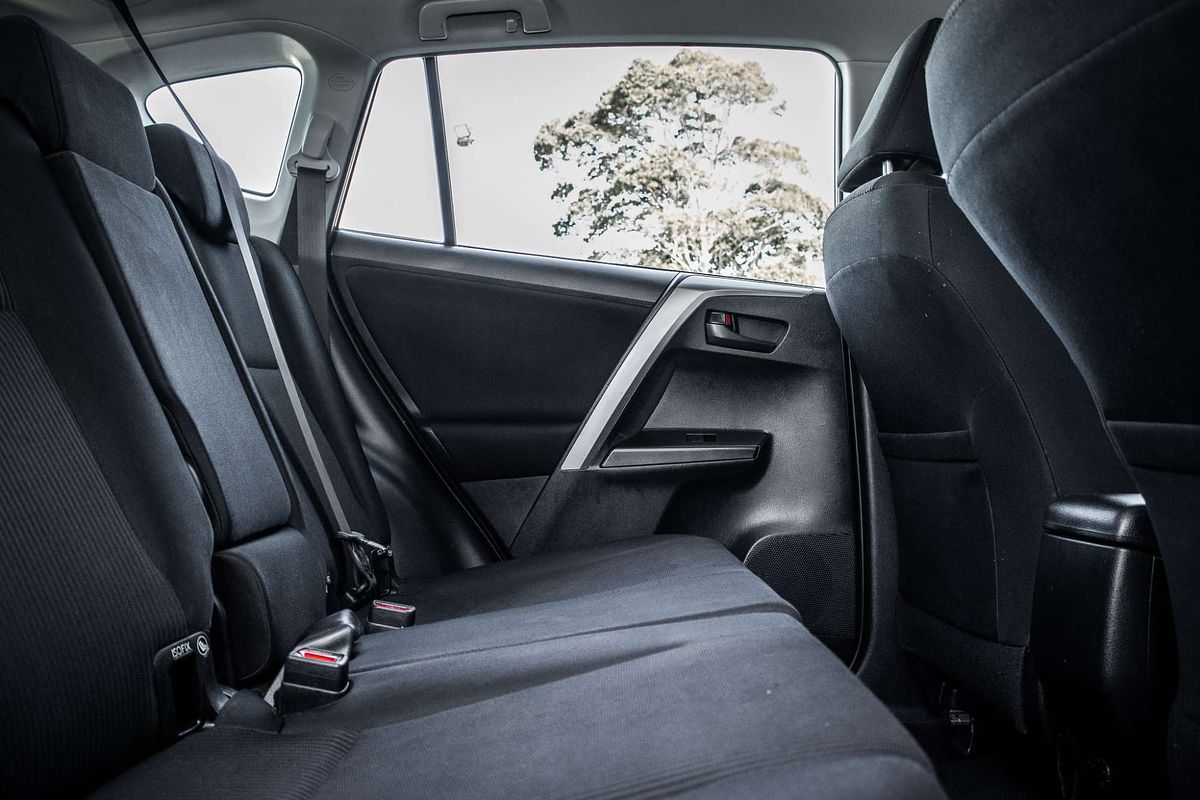 2018 Toyota RAV4 GX ASA44R