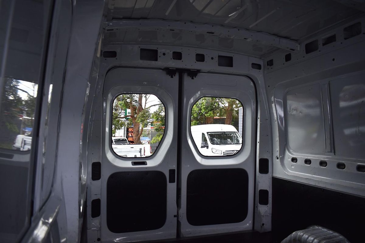 2022 LDV Deliver 9 LWB Mid Roof