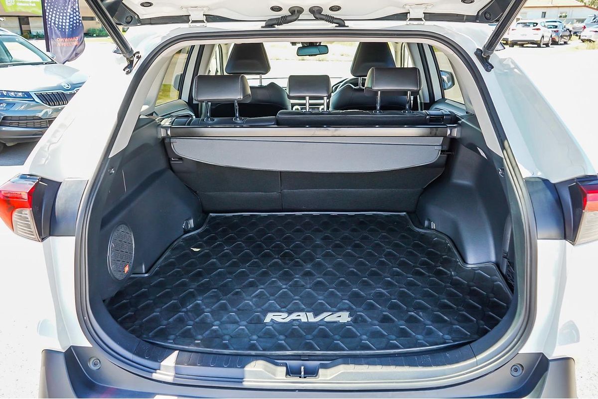 2020 Toyota RAV4 Cruiser AXAH54R