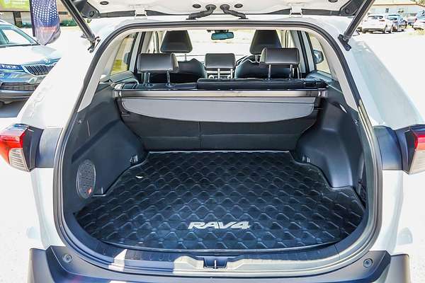 2020 Toyota RAV4 Cruiser AXAH54R