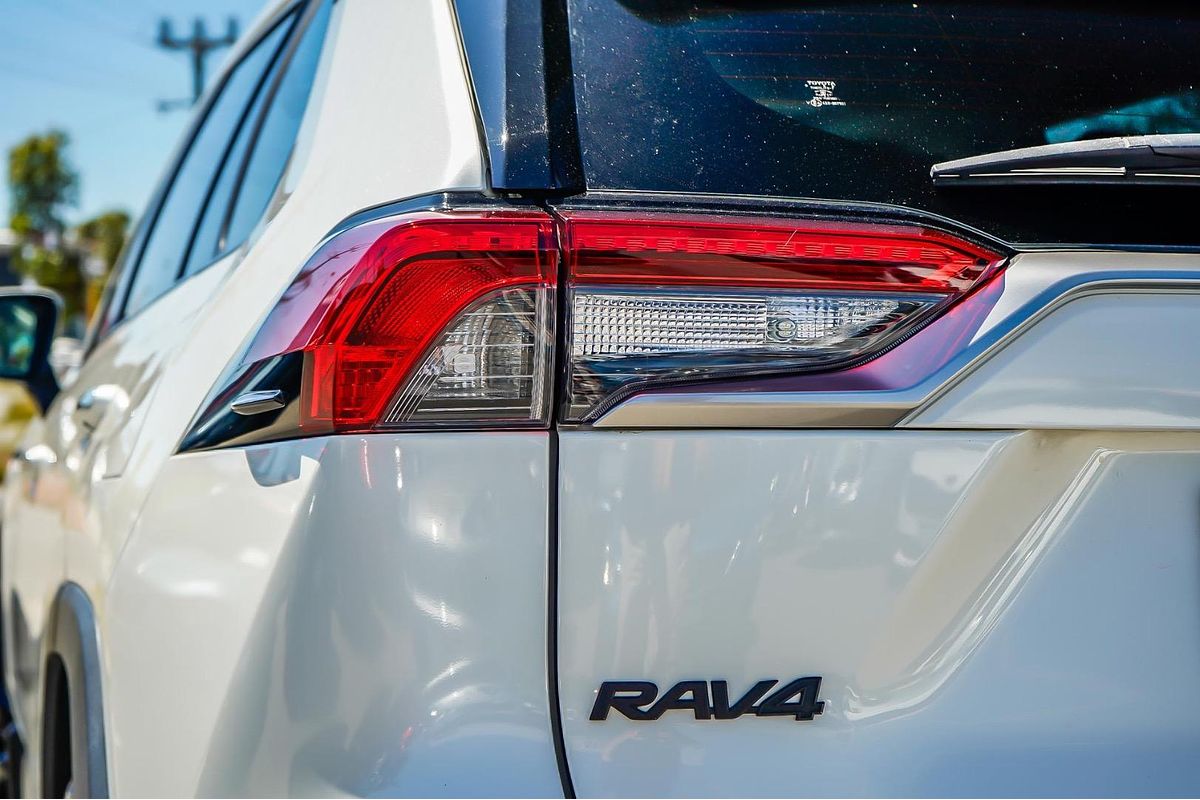 2020 Toyota RAV4 Cruiser AXAH54R