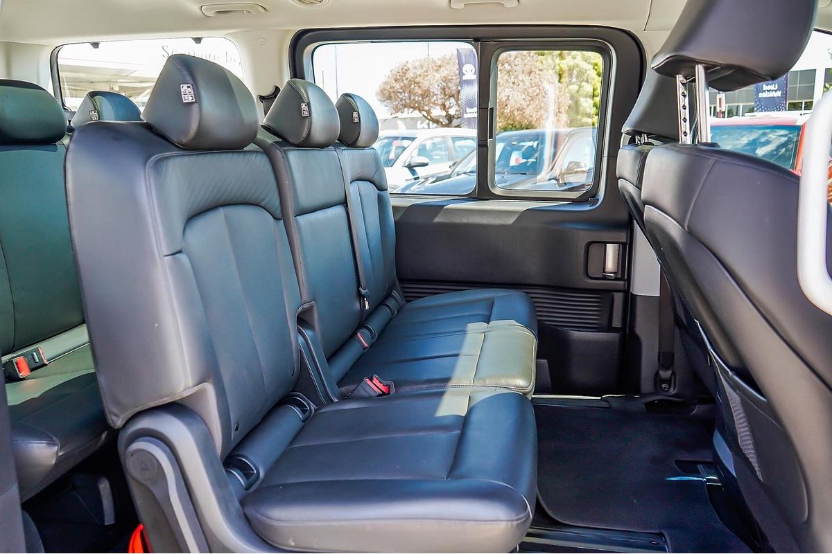 2022 Hyundai STARIA Highlander US4.V1