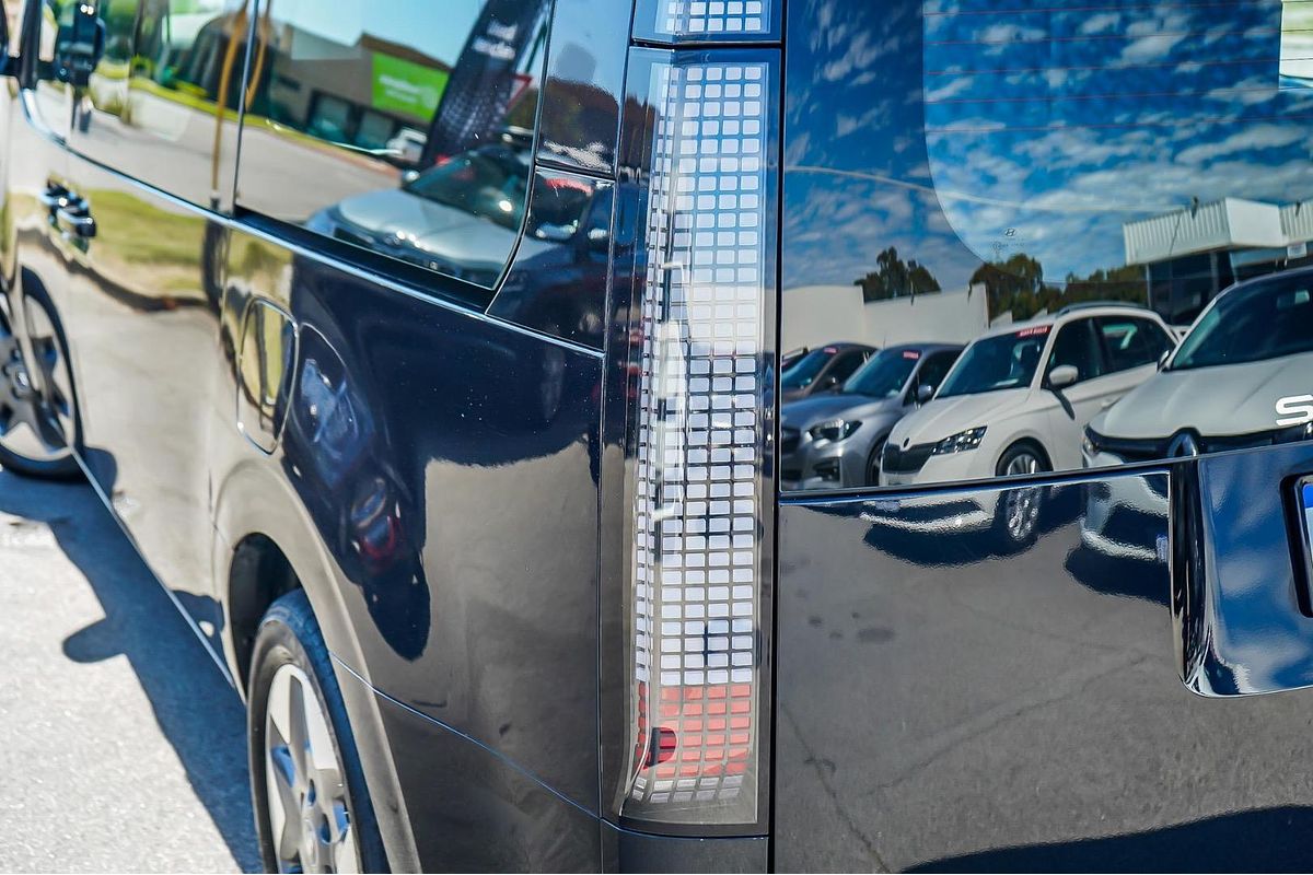 2022 Hyundai STARIA Highlander US4.V1