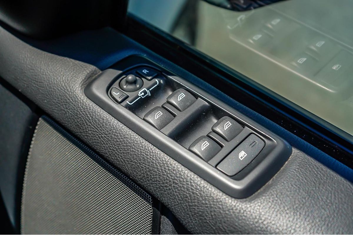 2013 Land Rover Discovery 4 SDV6 HSE Series 4