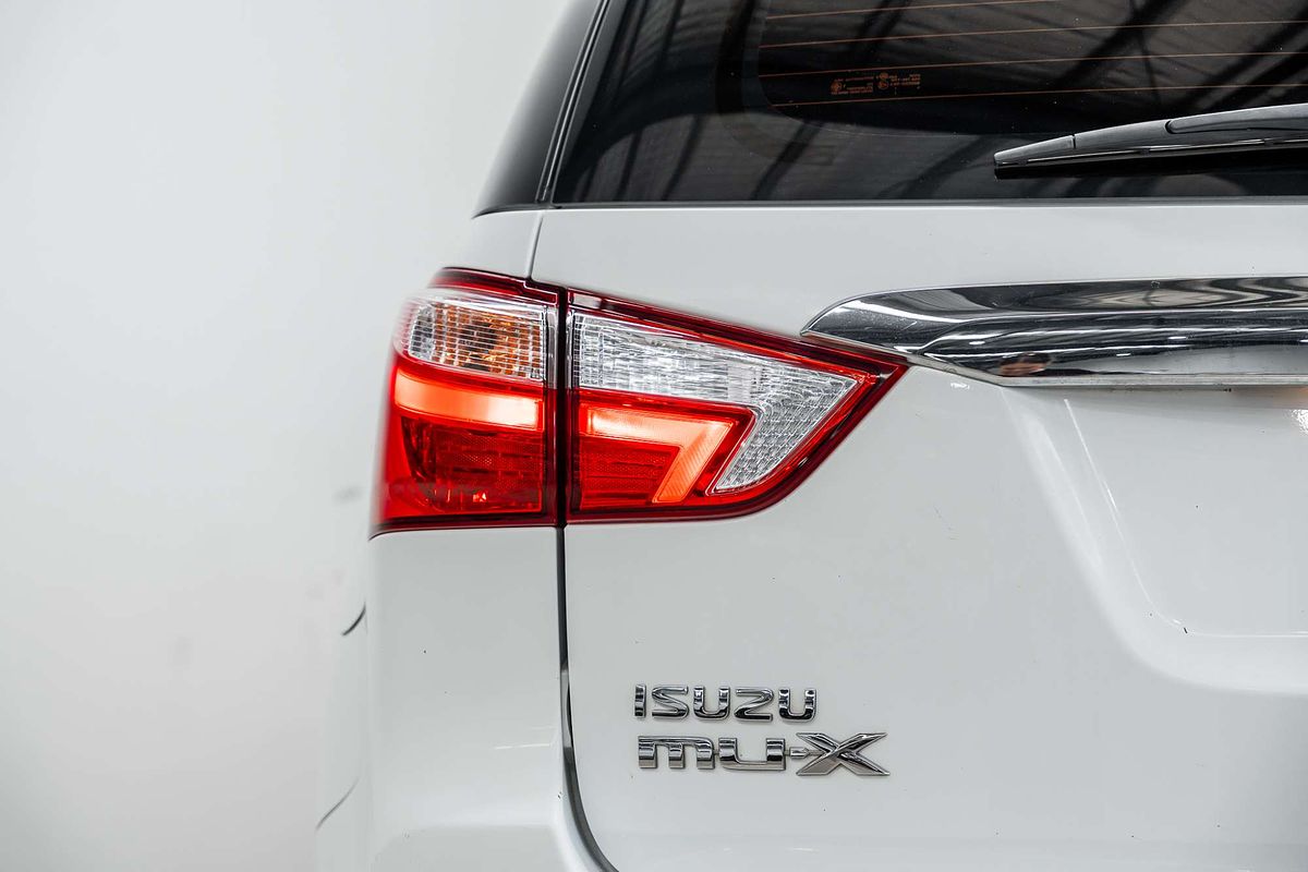 2019 Isuzu MU-X LS-M