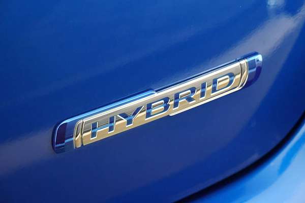 2025 Suzuki Swift Hybrid GLX UZ