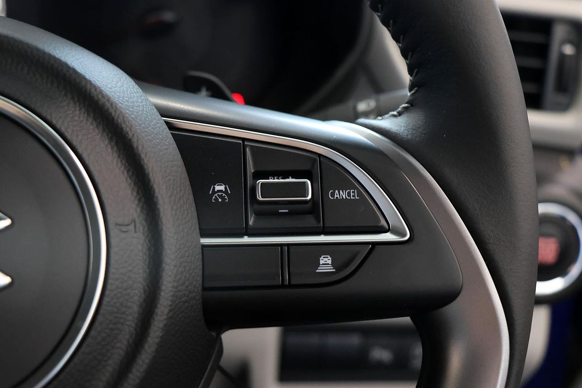 2025 Suzuki Swift Hybrid GLX UZ
