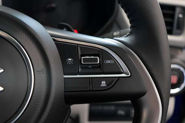 2025 Suzuki Swift Hybrid GLX UZ